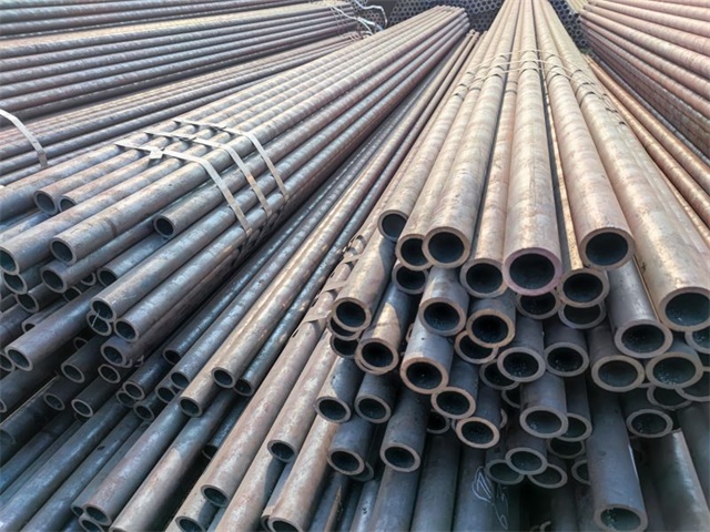 凉城16MN小口径无缝钢管